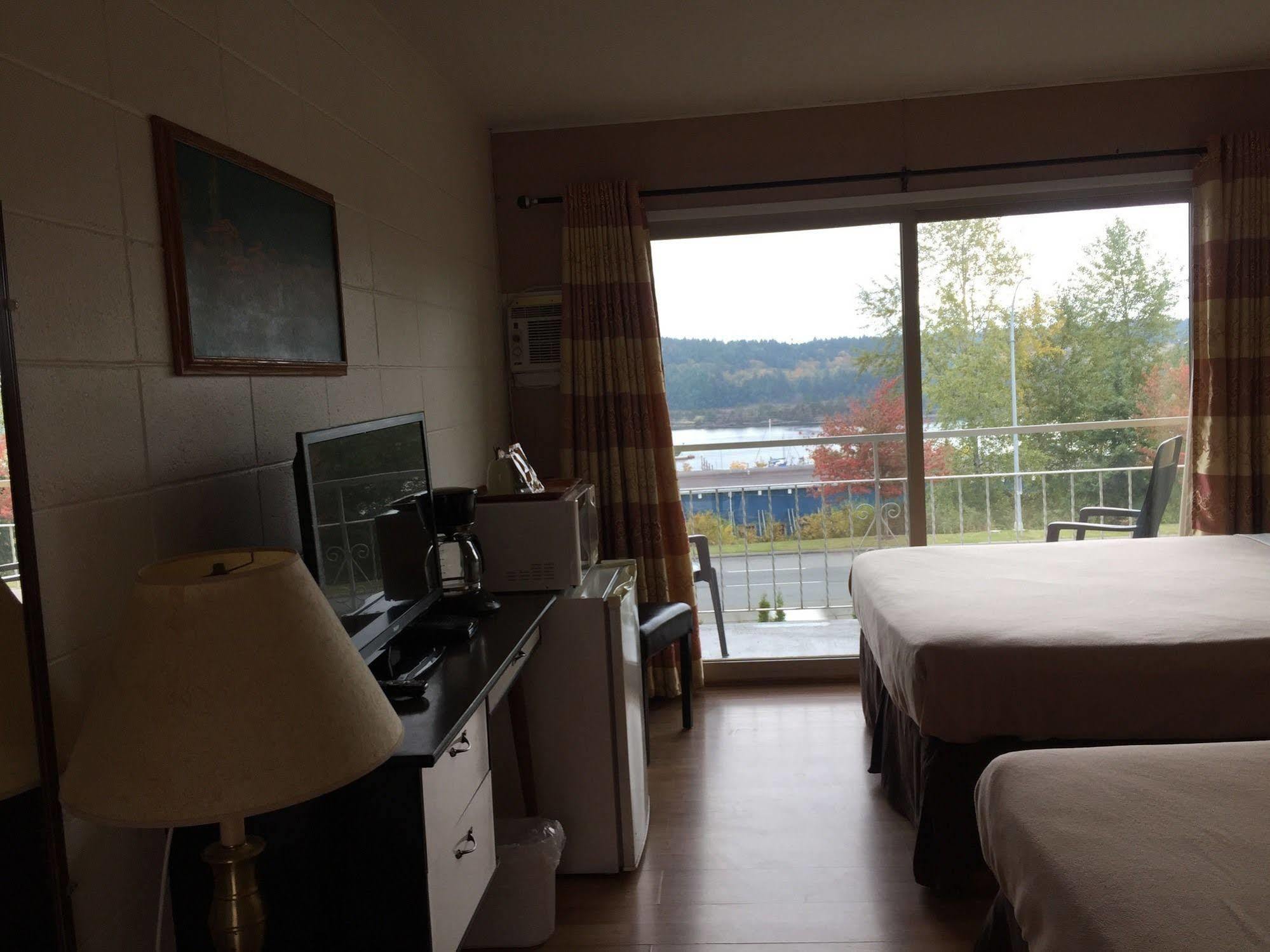 Holiday House Motel Ladysmith Zewnętrze zdjęcie